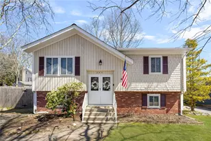 245 Trent Ave, Warwick, RI 02889 - Photo 1