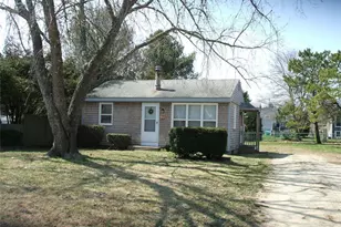 73 Aspen Rd, South Kingstown, RI 02879 - Photo 1