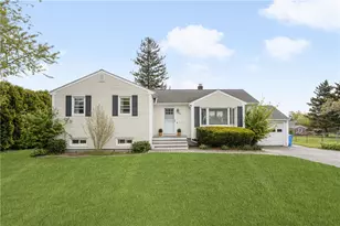 45 Harvey Rd, Middletown, RI 02842 - Photo 1