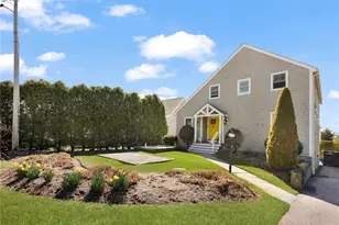 109 Umiak Ave, Jamestown, RI 02835 - Photo 1