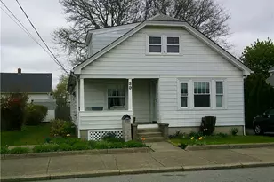 39 Benjamin St, Pawtucket, RI 02861 - Photo 1