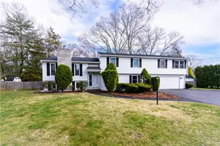 72 Janet Ct, Warwick, RI 02886 - Photo 1