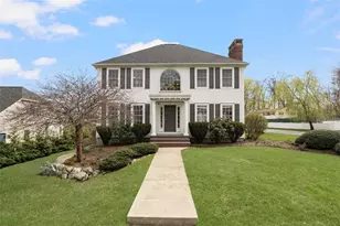 17 Millers Brook Dr, Cumberland, RI 02864 - Photo 1