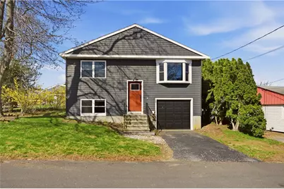 102 Easton Street, Portsmouth, RI 02871 - Photo 1