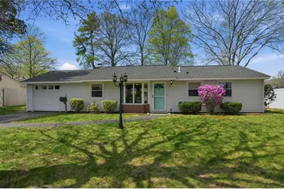 17 Gloucester Street, Warwick, RI 02886 - Photo 1