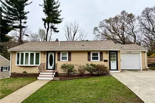 66 Westwood Rd, North Smithfield, RI 02896 - Photo 1