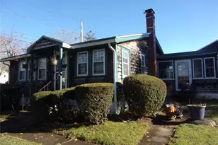 46 3rd St, Barrington, RI 02806 - Photo 1