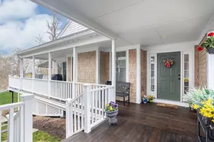 42 Ferry Landing Cir, Portsmouth, RI 02871 - Photo 1