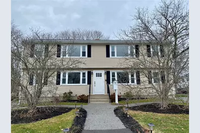8 Caswell Avenue #D, Newport, RI 02840 - Photo 1