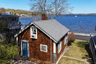 24 Harrison St, Bristol, RI 02809 - Photo 1