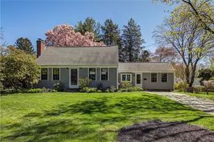 6 Jenks Garden Ln, Barrington, RI 02806 - Photo 1