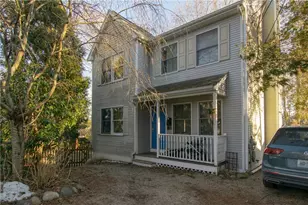 20 Findlay Pl, Newport, RI 02840 - Photo 1