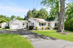 40 Heroux Blvd, Cumberland, RI 02864 - Photo 1