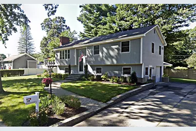 10 Columbus Avenue, Barrington, RI 02806 - Photo 1