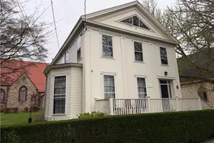 63 Poplar St, Newport, RI 02840 - Photo 1
