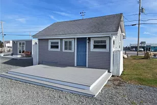 697 Succotash Rd, South Kingstown, RI 02879 - Photo 1