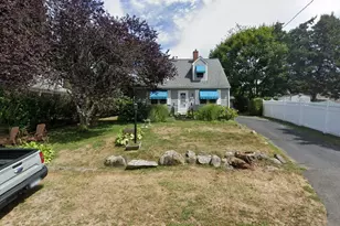56 Bayberry Rd, Narragansett, RI 02882 - Photo 1