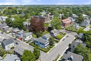 2 Bedlow Ave, Newport, RI 02840 - Photo 1