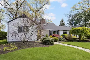 120 Brettonwoods Dr, Cranston, RI 02920 - Photo 1