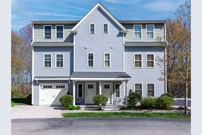 12 Park Avenue #3, Narragansett, RI 02882 - Photo 1