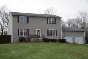 9 Hoxie Ct, West Warwick, RI 02893 - Photo 1