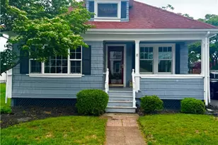 153 Chandler Ave, Pawtucket, RI 02860 - Photo 1
