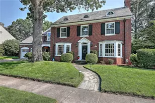 9 Kenilworth Wy, Pawtucket, RI 02860 - Photo 1