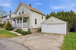 118 Bellevue Ave, North Smithfield, RI 02896 - Photo 1