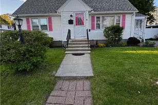 4 Dunbar St, Providence, RI 02909 - Photo 1