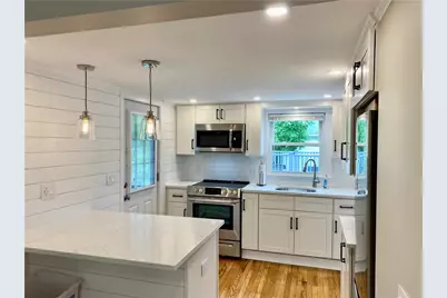 5 Simmons Street #2, Newport, RI 02840 - Photo 1