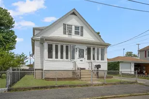52 Dover St, Pawtucket, RI 02860 - Photo 1