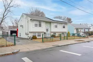 113 Robinson St, Providence, RI 02905 - Photo 1