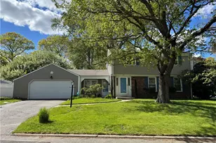 27 Monmouth Dr, East Providence, RI 02515 - Photo 1