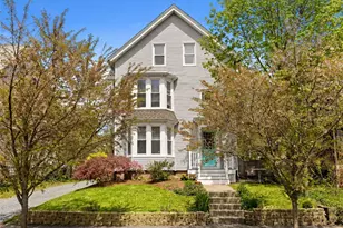 88 10th St, Providence, RI 02906 - Photo 1