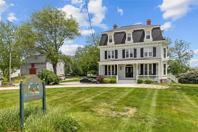 2951 East Main Road #3, Portsmouth, RI 02871 - Photo 1