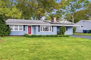 43 New Britain Dr, Warwick, RI 02889 - Photo 1