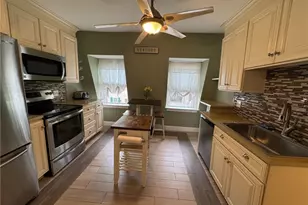 4 Hammond St, Newport, RI 02840 - Photo 1