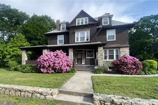 27 W Park Pl, Woonsocket, RI 02895 - Photo 1