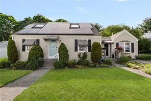45 Woodhaven Rd, Pawtucket, RI 02861 - Photo 1