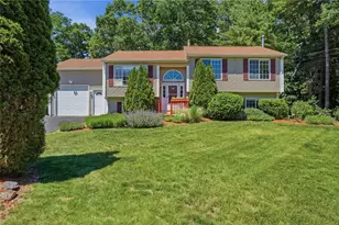 26 King St, Coventry, RI 02816 - Photo 1
