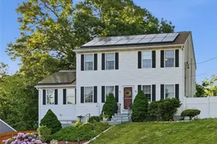 40 Chestnut Grove Ave, Cumberland, RI 02864 - Photo 1