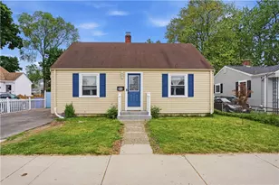 143 Balch St, Pawtucket, RI 02861 - Photo 1