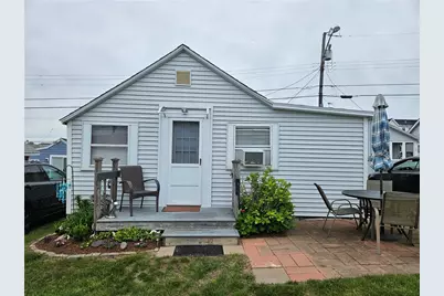 854 Matunuck Beach Road, South Kingstown, RI 02879 - Photo 1