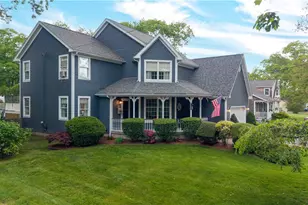 21 Tilbury Dr, Bristol, RI 02809 - Photo 1