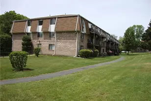 752 Quaker Ln, Warwick, RI 02818 - Photo 1