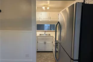 60 Cypress St, Providence, RI 02906 - Photo 11