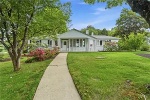 14 Cardinal Rd, Cranston, RI 02921 - Photo 1