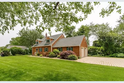10 Cross Road, Narragansett, RI 02882 - Photo 1
