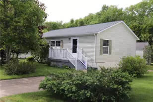 48 Songbird Ln, Tiverton, RI 02878 - Photo 1