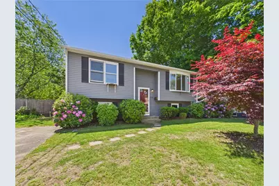 112 Longmeadow Avenue, Warwick, RI 02889 - Photo 1